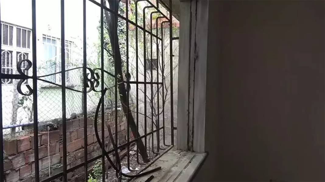 Depremzede aileye verilecek evi yağmaladılar! İşte vicdansız talanın fotoğrafları 1